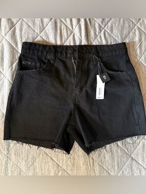 Rue21 Black Frayed Hem Denim Shorts